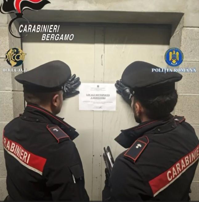 Fraudă de milioane de euro cu mașini de lux, anchetată de DIICOT: 20 de bolizi au fost găsiți într-un garaj din Italia 1045334