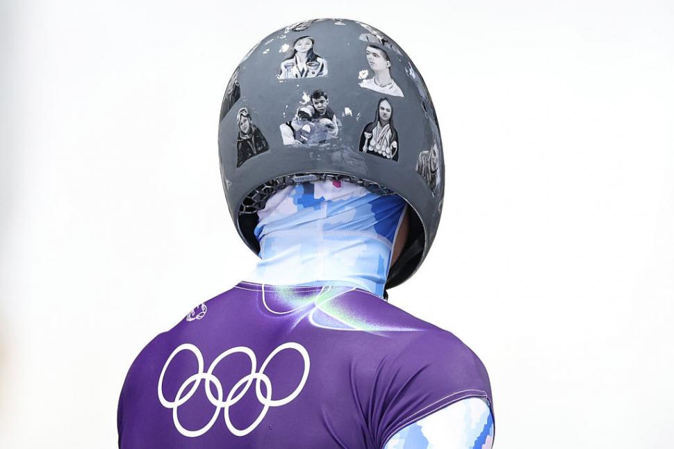 Vladislav Gheraskevici, descalificat de la JO 2026, pentru că nu vrea să renunțe la casca cu imagini ale sportivilor uciși în război 1045565