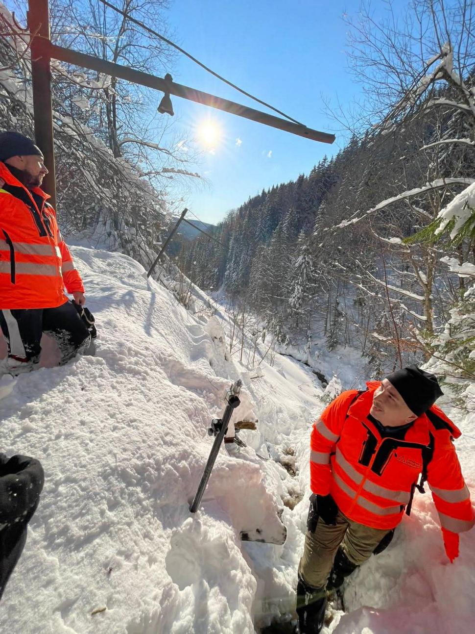 Comoara de la Valea Leucii. Zăcăminte rare descoperite în vechile mine din Bihor. „Lumea din zonă își dorește să înceapă exploatarea” 1046062
