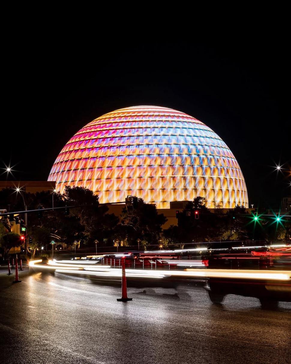 O sferă uriașă, care arată ca globul pământesc, aduce experiența imersivă futuristă în Capitala SUA. Ce este „Sphere Washington D.C.” 1045353