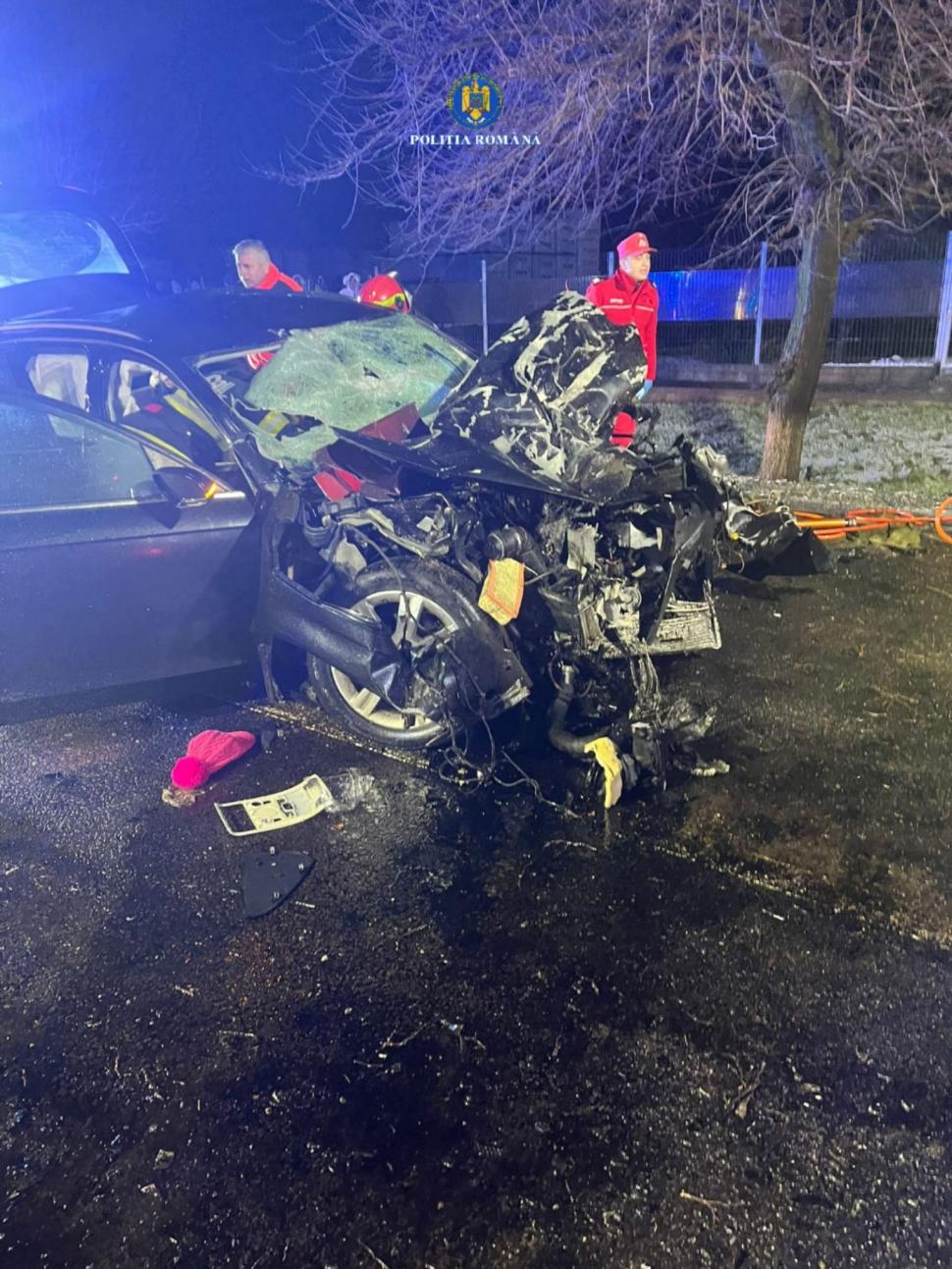 Accident teribil în Ialomița: doi oameni au murit, după ce o mașină a intrat pe contrasens și s-a izbit de un TIR 1046911