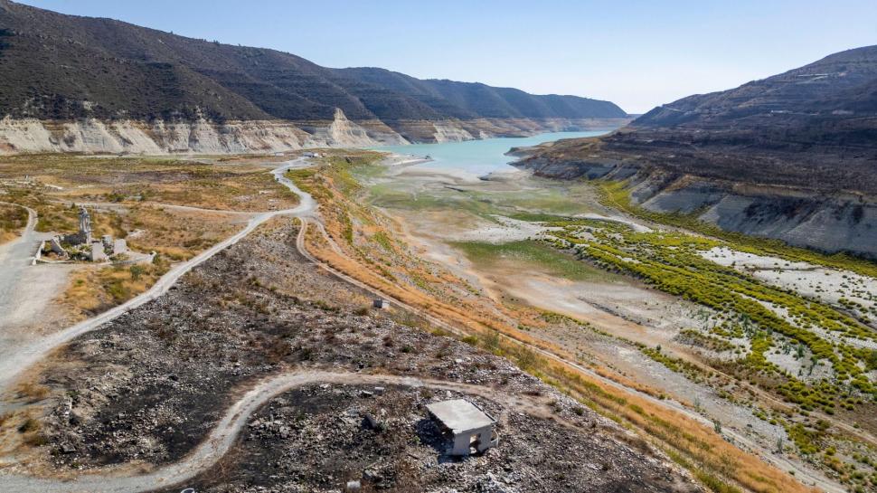 Cipru le cere locuitorilor să reducă zilnic consumul de apă cu două minute 1046689