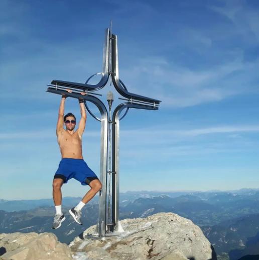 Începe procesul în cazul alpinistului care și-a lăsat iubita să moară de frig pe munte, în Austria. Momentul a fost filmat  1047068