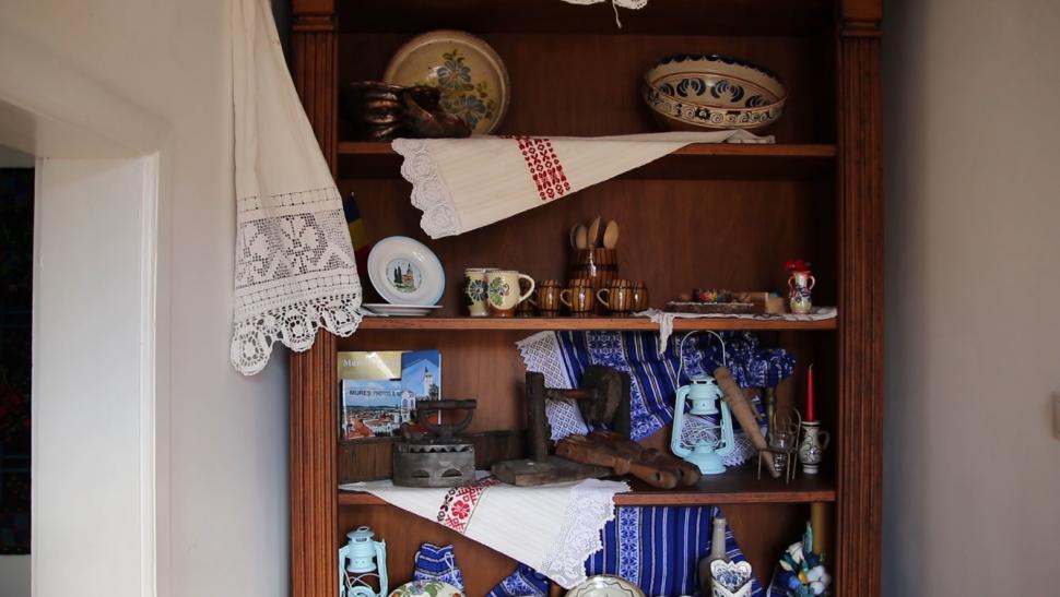 Prima şcoală românească din Târgu Mureş, care a funcţionat între 1765-1912, a fost redeschisă. Un preot întors din Spania a restaurat-o 1047565