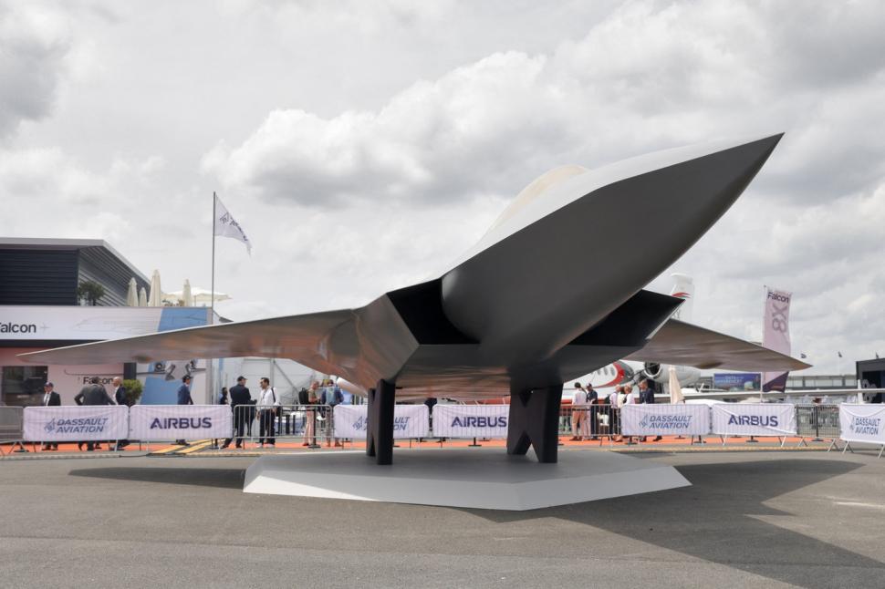 Franța și Germania au hotărât să construiască împreună acest avion militar al viitorului. Acum, se ceartă pe cine să conducă proiectul 1047808