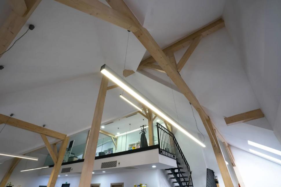 Ocazie rară în București. Se vinde un conac interbelic spectaculos, complet restaurat, aflat în centru. Suprafață, camere și preț 1047254