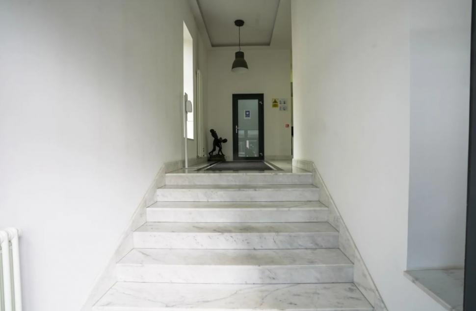 Ocazie rară în București. Se vinde un conac interbelic spectaculos, complet restaurat, aflat în centru. Suprafață, camere și preț 1047259