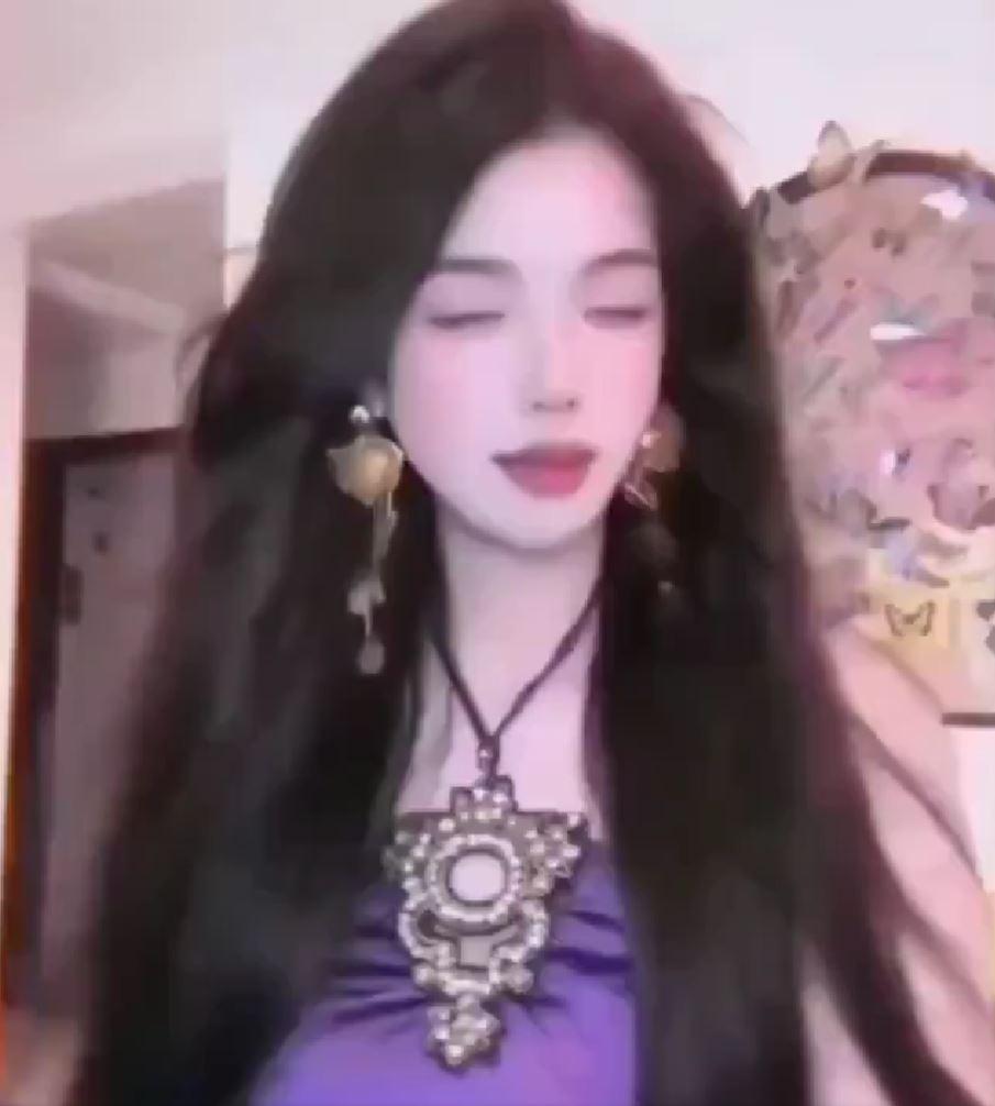 O influenceriţă din China a pierdut 140.000 de urmăritori după ce s-a stricat un filtru şi i s-a văzut adevărata față 1048162