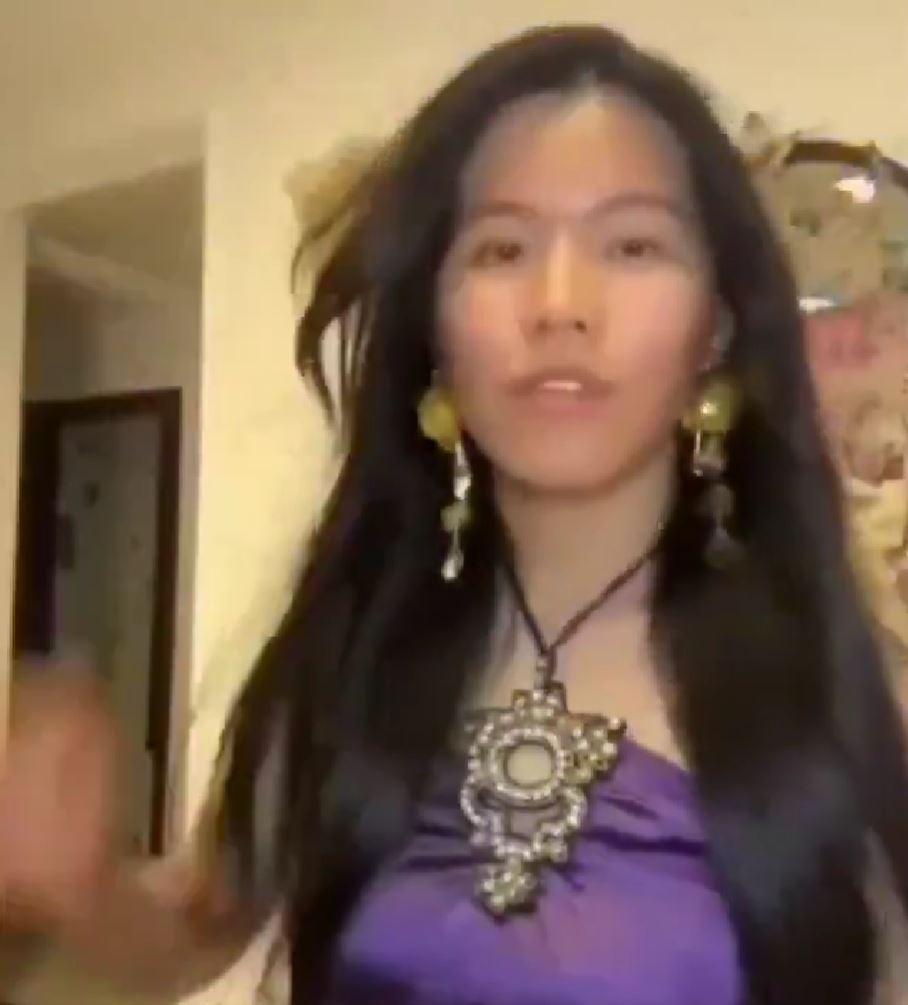 O influenceriţă din China a pierdut 140.000 de urmăritori după ce s-a stricat un filtru şi i s-a văzut adevărata față 1048164