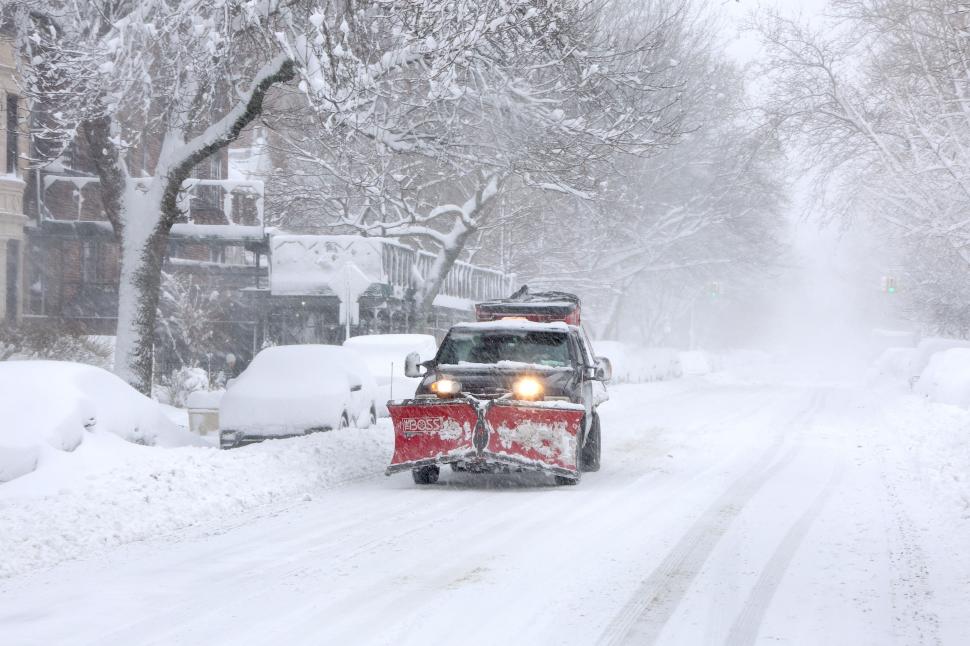 ”Strat de zăpadă de peste 50 cm”: Unde va lovi “ciclonul bombă” care prelungește iarna cu noi episoade de viscol și temperaturi extreme 1048788