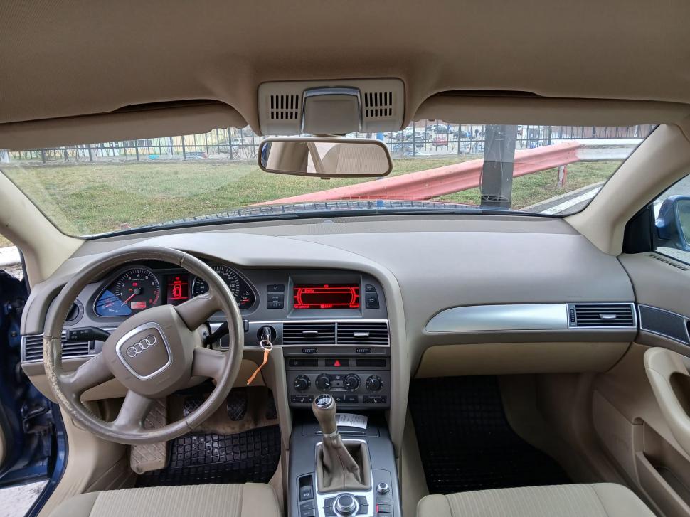 Cu cât s-a vândut la licitație mașina de protocol a lui Klaus Iohannis. Suma este de 10 ori mai mare decât prețul de pornire 1049124