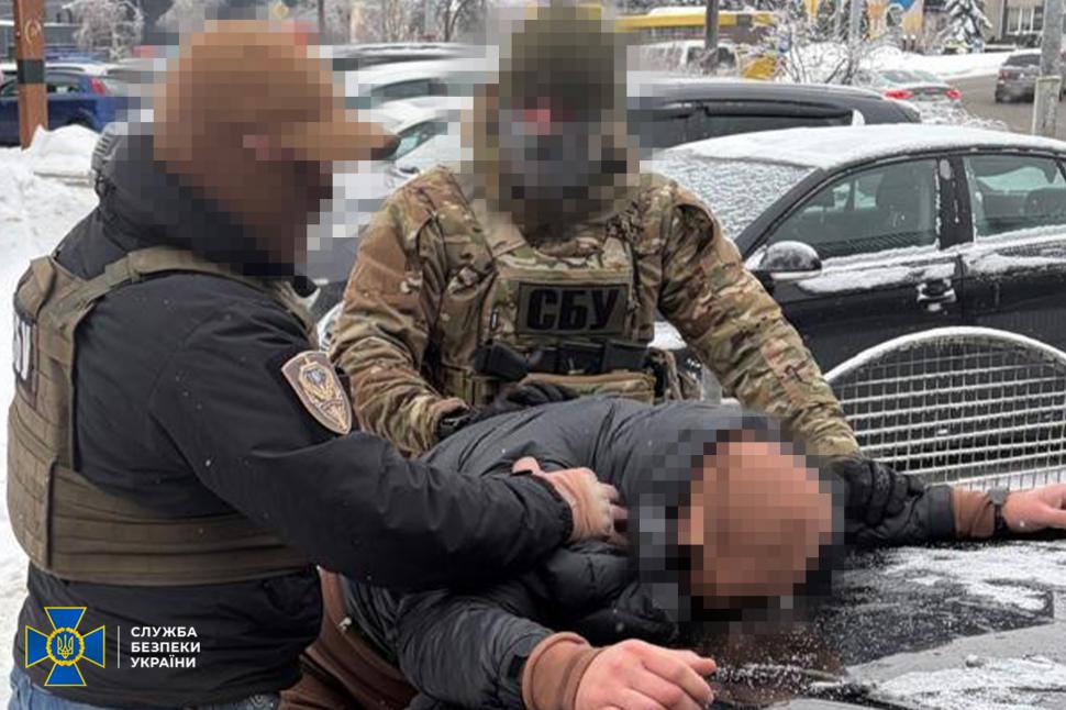 Nou scandal de corupție în Ucraina: Șeful logisticii Forțelor Aeriene și un colonel SBU, arestați pentru deturnare de fonduri 1049160