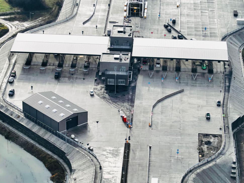 Noul pod peste Tisa, care leagă Sighetu Marmaţiei de Bila Ţerkva, va fi gata în luna mai, anunță un oficial ucrainean 1048887