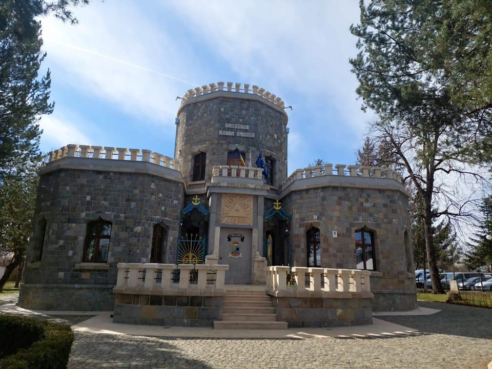 Un live cu căutarea fantomei lui Hasdeu în „Castelul Magului” din Câmpina, unicul templu spiritist din lume, s-a transformat în scandal 1049087