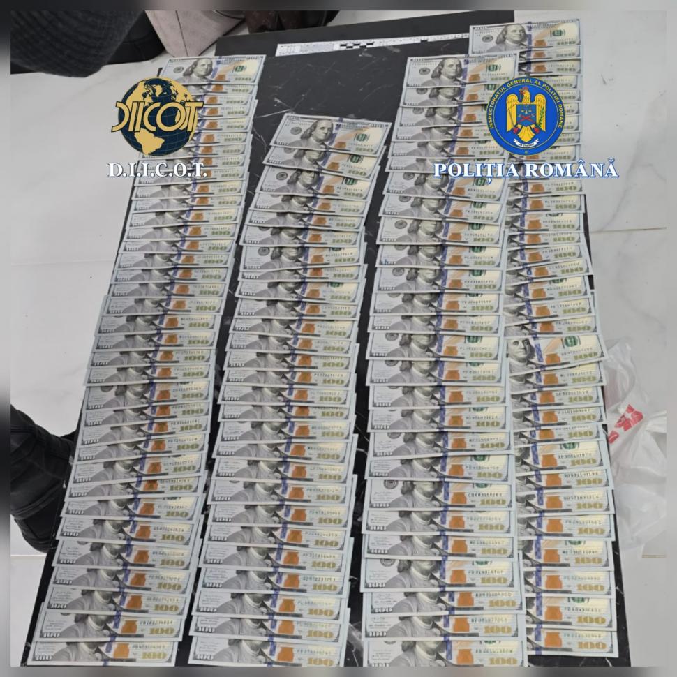 Aur și haine, găsite în case din Vaslui, la membrii unei bande care jefuiau bogați în Germania. Printre victime, un fost manager de F1 1049337