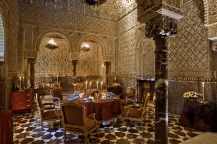 Cu o zi înainte să fie arestat, Jeffrey Epstein a încercat să cumpere un palat în Maroc. Cum arată proprietatea de 18 milioane $ 1049521