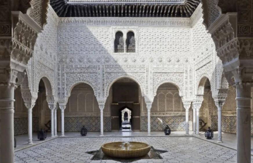 Cu o zi înainte să fie arestat, Jeffrey Epstein a încercat să cumpere un palat în Maroc. Cum arată proprietatea de 18 milioane $ 1049529