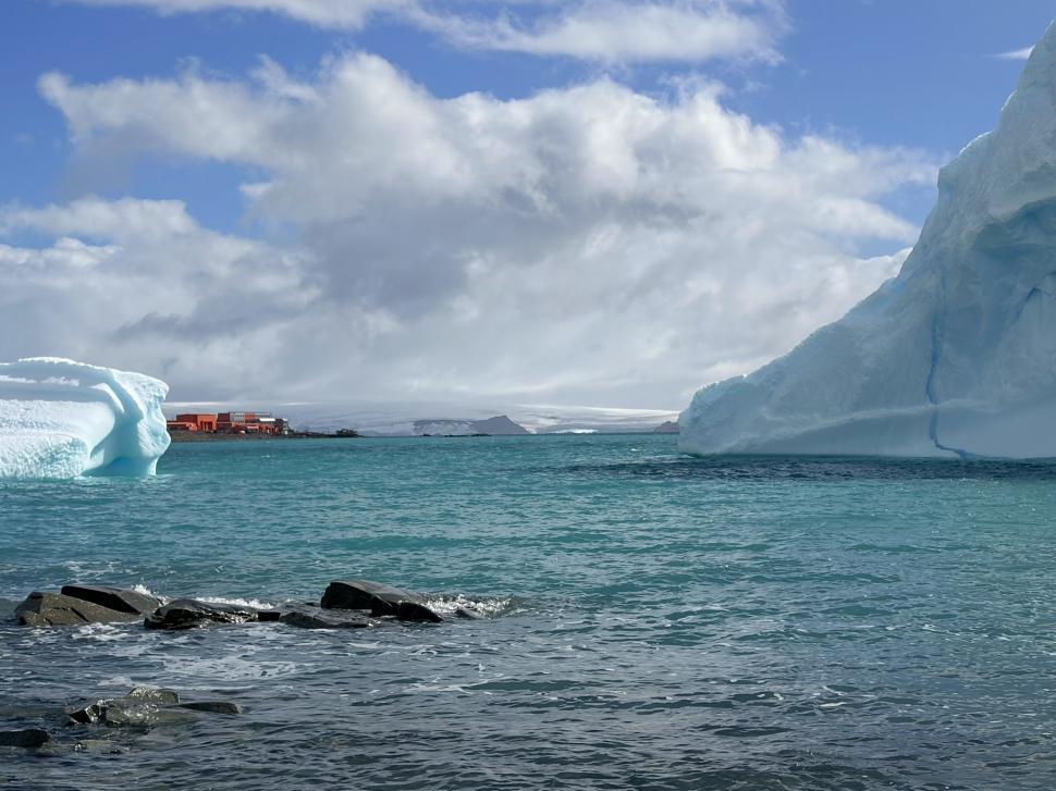 Nu avem stație în Antarctica. Dar avem cercetători care ajung acolo: „Asta e ceva ce ți se întâmplă o singură dată în viață” 1049812