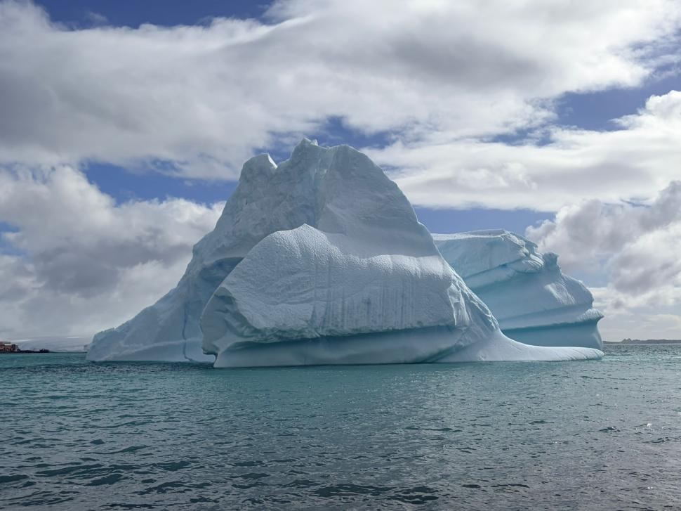 Nu avem stație în Antarctica. Dar avem cercetători care ajung acolo: „Asta e ceva ce ți se întâmplă o singură dată în viață” 1049814