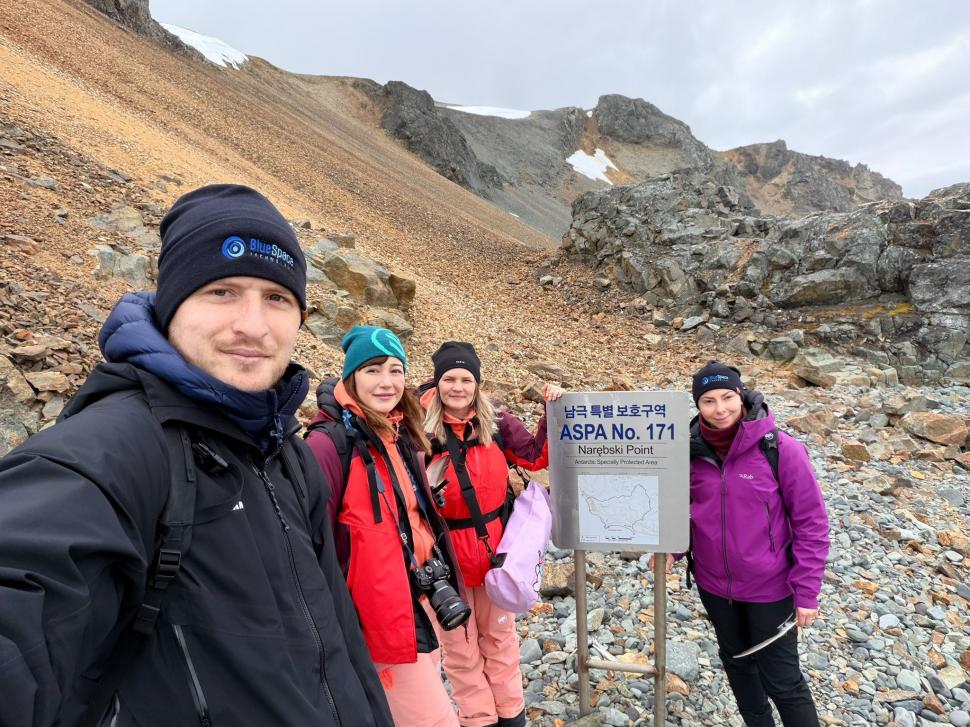 Nu avem stație în Antarctica. Dar avem cercetători care ajung acolo: „Asta e ceva ce ți se întâmplă o singură dată în viață” 1049828