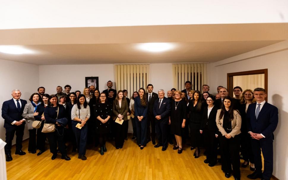 Vizita oficială a şefei diplomaţiei române în Slovenia, prima la acest nivel după cinci ani. Mesajul transmis de Oana Ţoiu 1049874