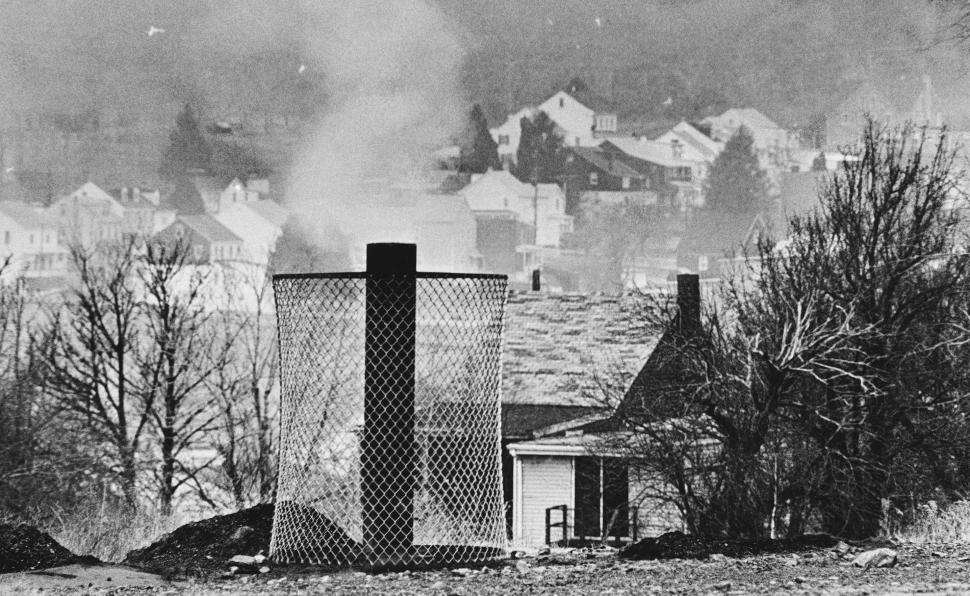 Orașul care arde fără oprire de peste 60 de ani. Oamenii au fugit și nimeni nu poate să stingă focul, care va mai arde încă 250 de ani 1049047