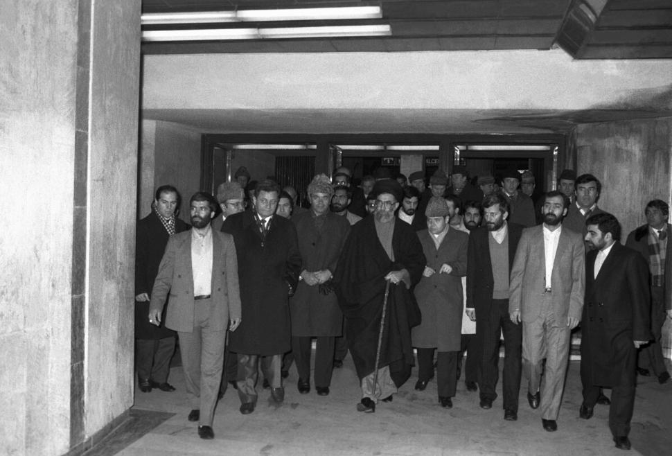 Ali Khamenei a vizitat România în 1989: Primit cu onoruri de Ceaușescu, a călătorit cu metroul din București, a văzut și Casa Poporului 1050124