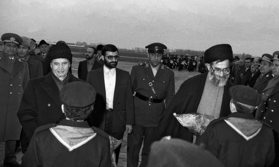 Ali Khamenei a vizitat România în 1989: Primit cu onoruri de Ceaușescu, a călătorit cu metroul din București, a văzut și Casa Poporului 1050131