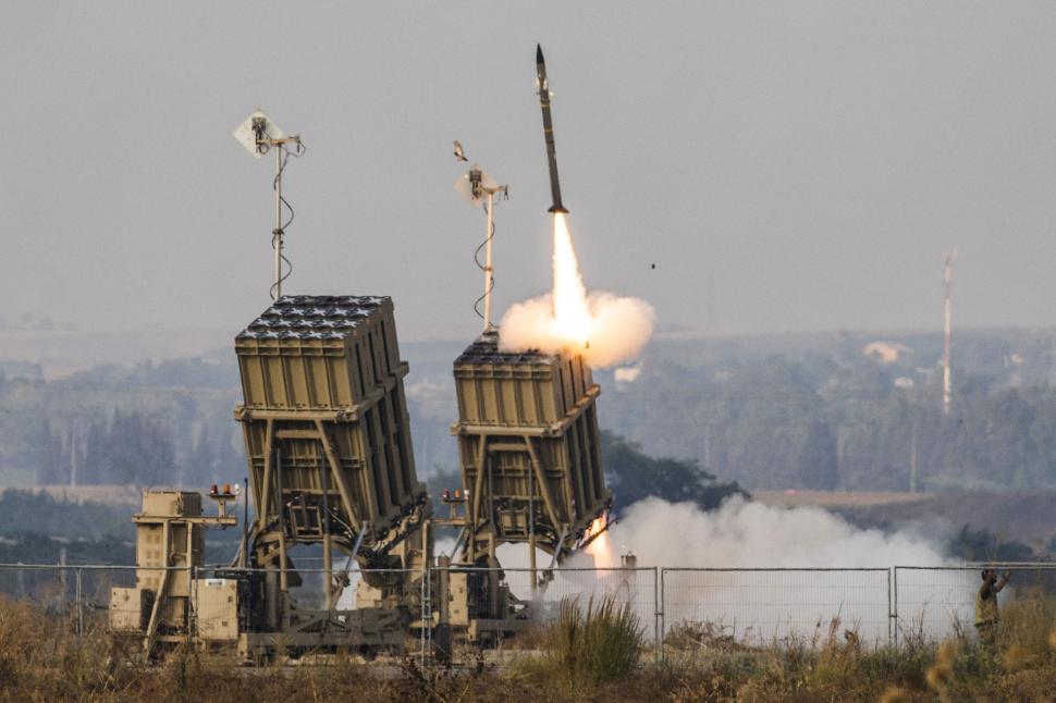 De la Iron Dome la apărarea cu laser: Tehnologia “SF” folosită de Israel pentru a respinge rachetele după atacul din Iran 1050417