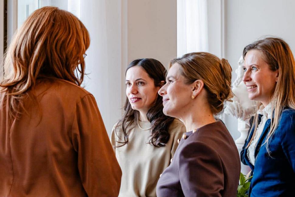 Mirabela Grădinaru, alături de prima doamnă a Poloniei la Varșovia. Cum a arătat întâlnirea de la Palatul Prezidențial 1051183