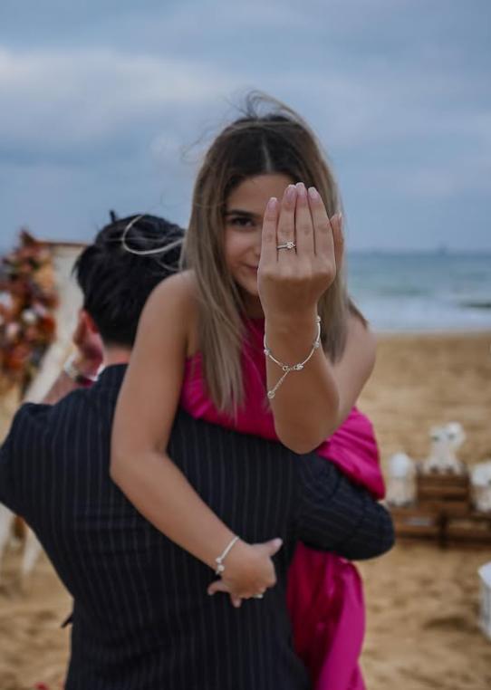 Ce spune cea mai frumoasă femeie din Iran despre ce se întâmplă în țara ei: Un nou capitol pentru tinerele iraniene 1051381