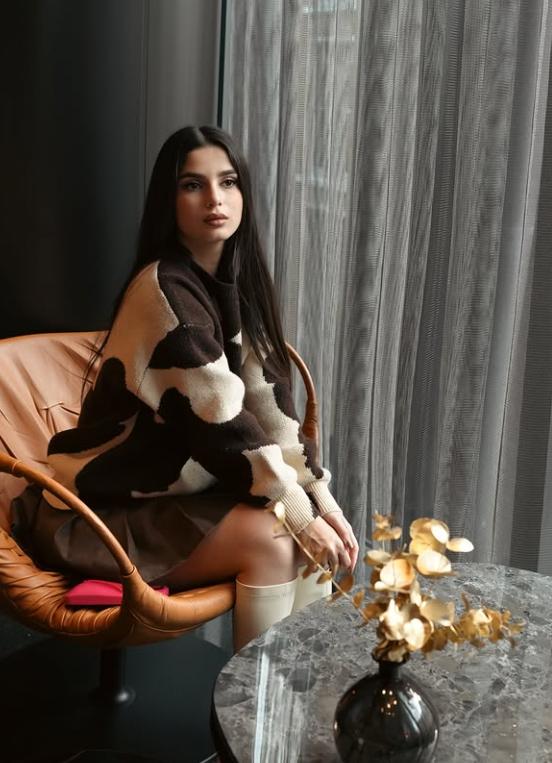 Ce spune cea mai frumoasă femeie din Iran despre ce se întâmplă în țara ei: Un nou capitol pentru tinerele iraniene 1051387