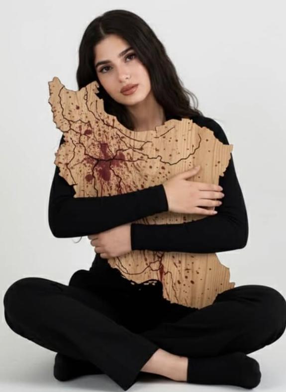 Ce spune cea mai frumoasă femeie din Iran despre ce se întâmplă în țara ei: Un nou capitol pentru tinerele iraniene 1051389