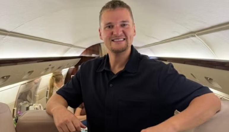 Un om de afaceri aflat în Dubai a închiriat cu 170.000 de euro un avion privat ca să se întoarcă acasă: Dacă ai bani, nu e o problemă 1051337