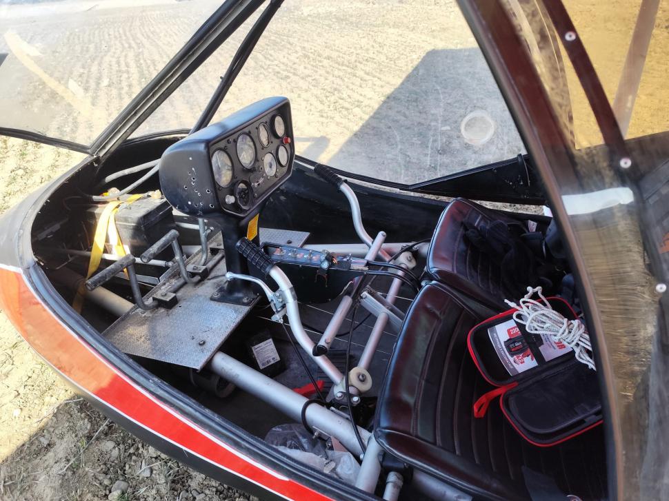 Un ucrainean aterizat cu avionul la Suceava, după ce a fugit de războiul din țara sa. Cum au reacționat autoritățile române 1051803