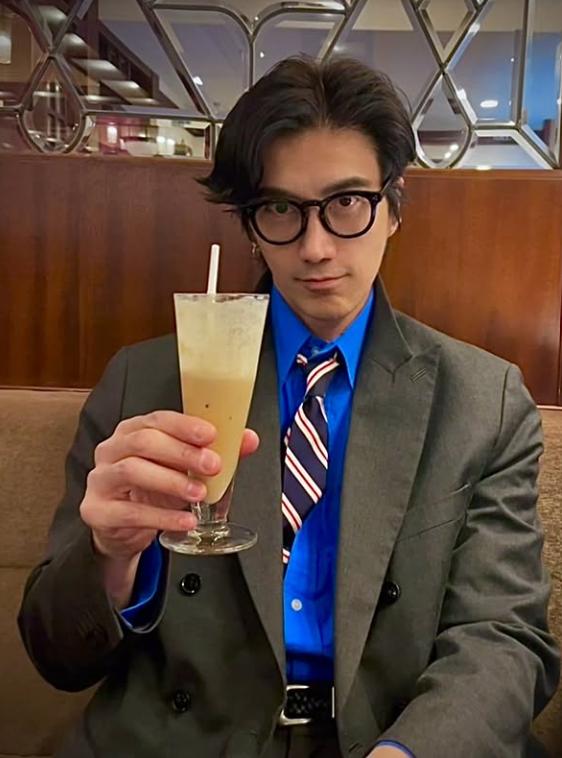 Un bărbat din Singapore a provocat o undă de șoc când a anunțat pe Instagram că tocmai a împlint 60 de ani 1052009