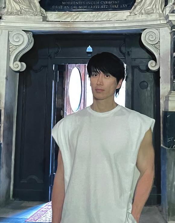 Un bărbat din Singapore a provocat o undă de șoc când a anunțat pe Instagram că tocmai a împlint 60 de ani 1052017