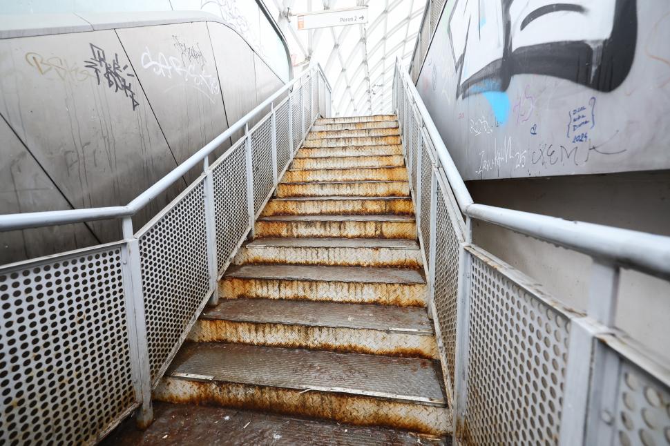 Pasajul Basarab va fi reparat, deși nu are recepția făcută de 15 ani. Ciucu: „Suma se ridică undeva spre 80 de milioane” 1052398