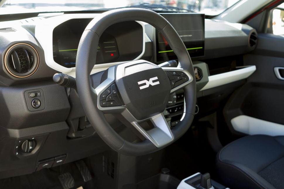 Renault lansează, marţi, noul crossover Dacia Striker. Cum arată maşina, ce planuri au francezii şi care sunt competitorii 1052160