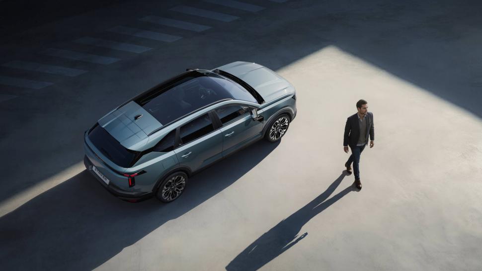 Renault lansează, marţi, noul crossover Dacia Striker. Cum arată maşina, ce planuri au francezii şi care sunt competitorii 1052193