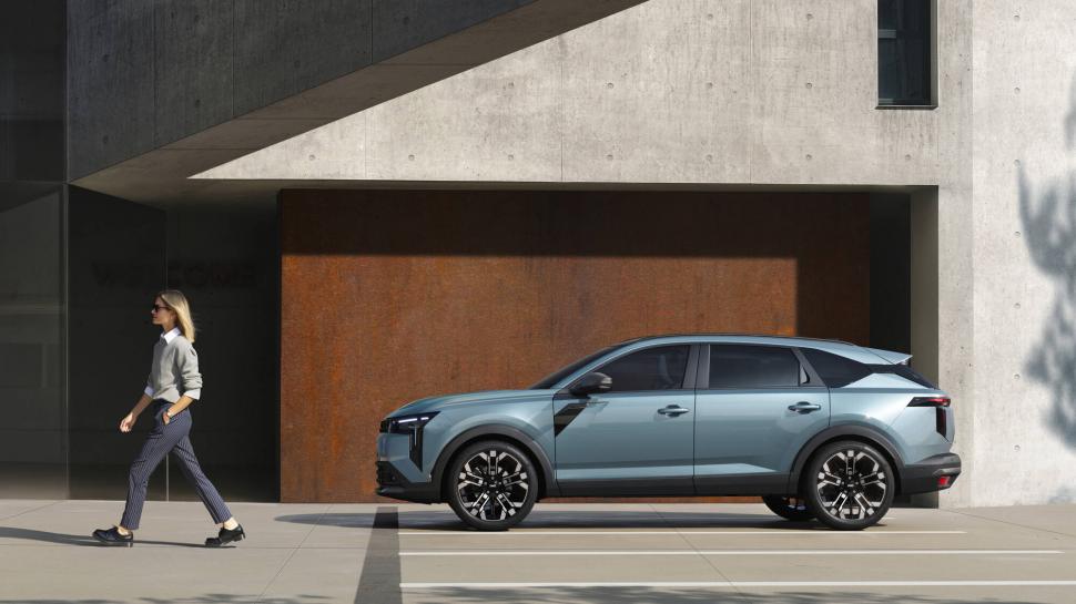 Ce spun experții despre noua Dacia Striker. Top Gear: E o maşină care arată bine. Acest model va propulsa producătorul Dacia în viitor 1052517