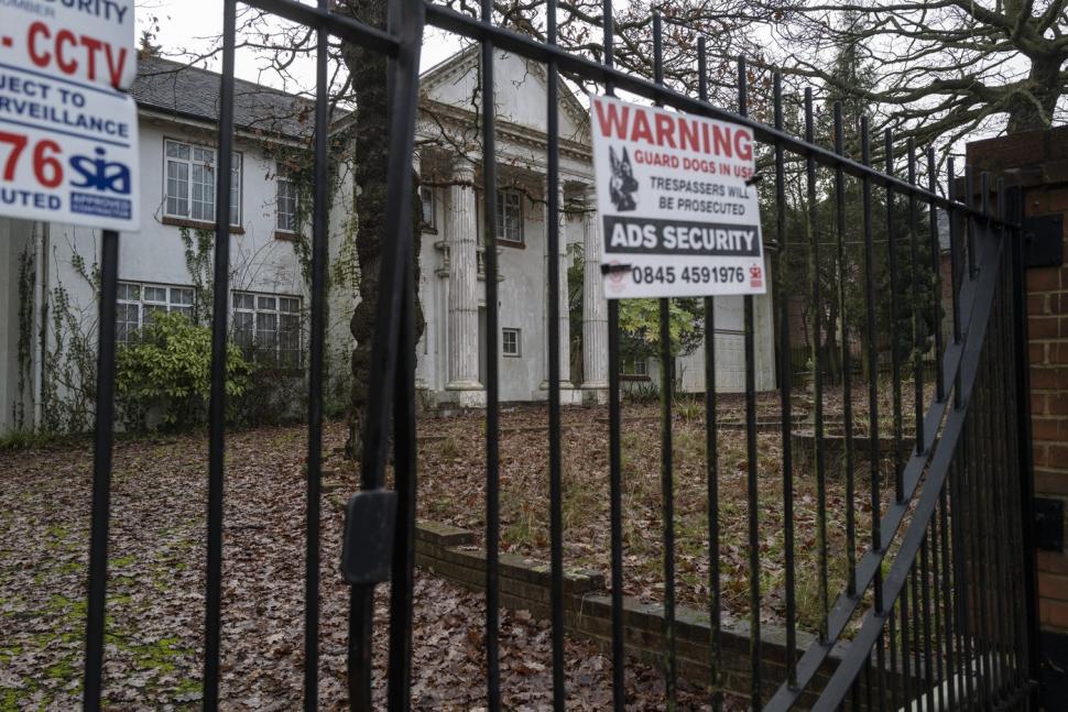 Iranienii bogați și-au cumpărat case pe „strada miliardarilor” din Londra și le-au abandonat: „Regatul Unit a închis ochii” 1052633