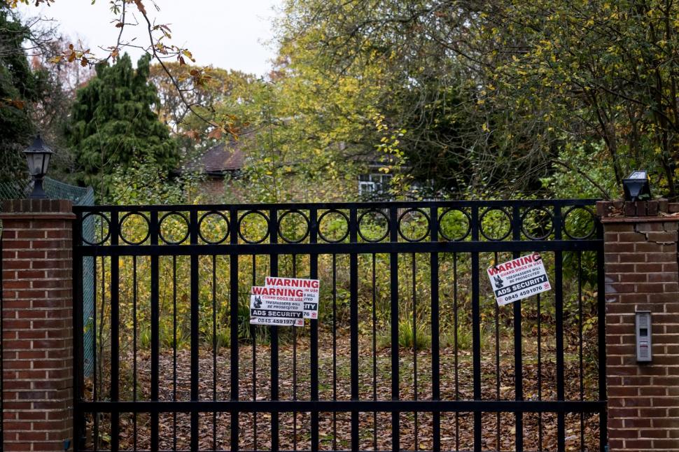 Iranienii bogați și-au cumpărat case pe „strada miliardarilor” din Londra și le-au abandonat: „Regatul Unit a închis ochii” 1052640