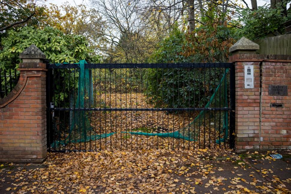 Iranienii bogați și-au cumpărat case pe „strada miliardarilor” din Londra și le-au abandonat: „Regatul Unit a închis ochii” 1052643