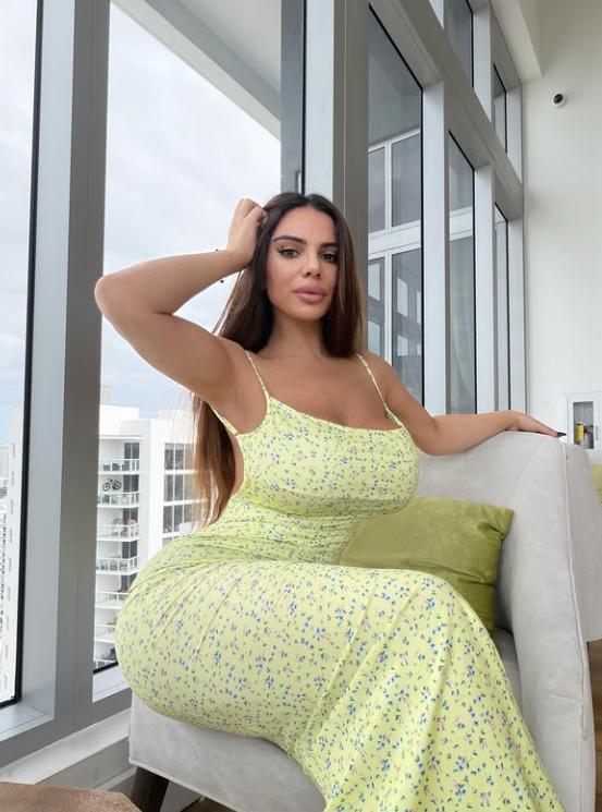 O femeie care a lucrat pe iahturi de lux spune cum este, de fapt, să fii pe mare alături de miliardari 1052684