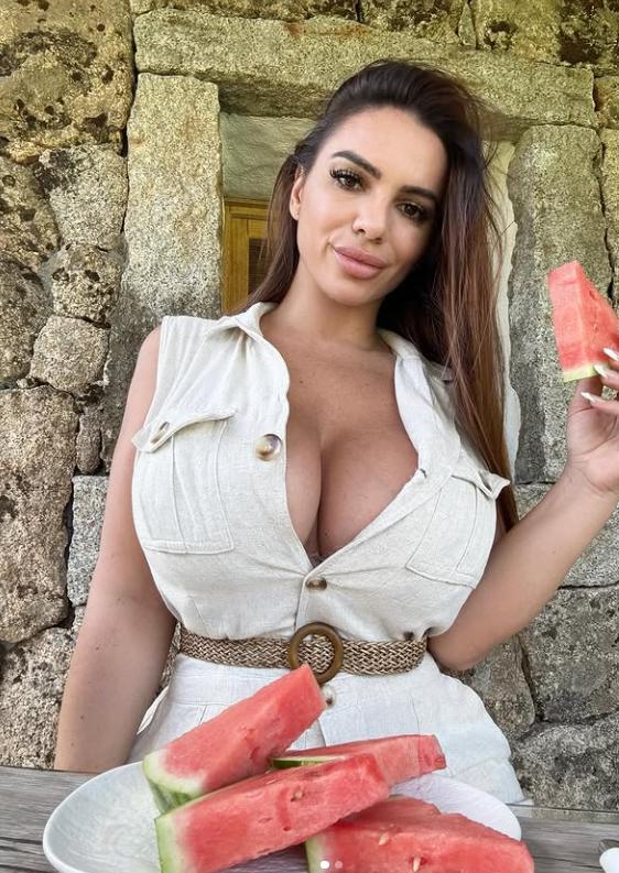 O femeie care a lucrat pe iahturi de lux spune cum este, de fapt, să fii pe mare alături de miliardari 1052694