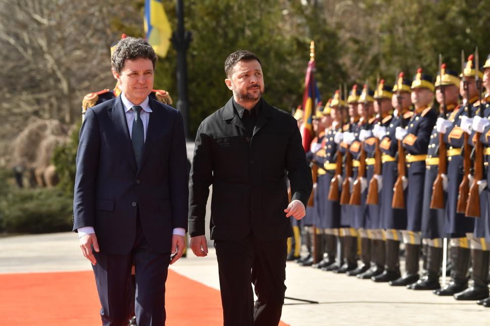 Vizita lui Zelenski la București, surprinsă în imagini. Cum a fost primit de Nicușor Dan la Cotroceni  1053020