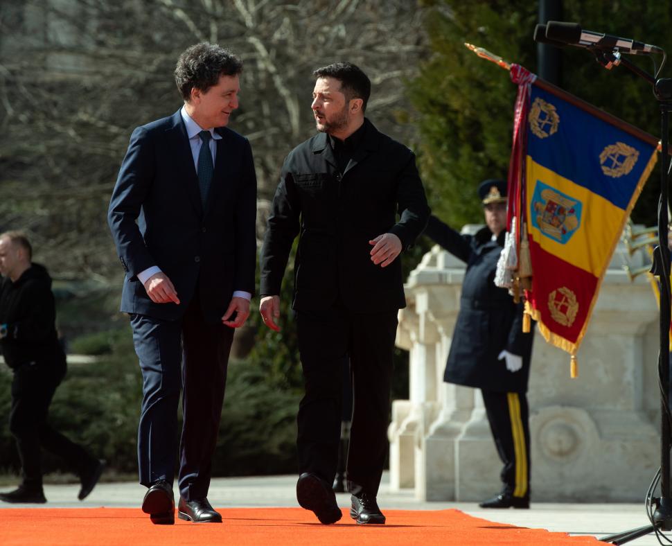 Vizita lui Zelenski la București, surprinsă în imagini. Cum a fost primit de Nicușor Dan la Cotroceni  1053036