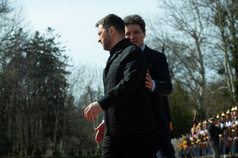 Vizita lui Zelenski la București, surprinsă în imagini. Cum a fost primit de Nicușor Dan la Cotroceni  1053045