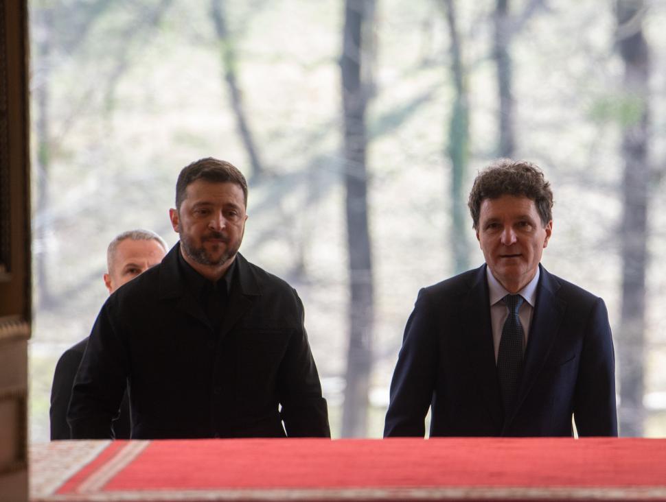 Vizita lui Zelenski la București, surprinsă în imagini. Cum a fost primit de Nicușor Dan la Cotroceni  1053049